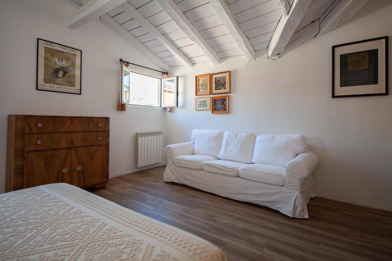 Serravallo'S Apartments Big Τεργέστη Εξωτερικό φωτογραφία