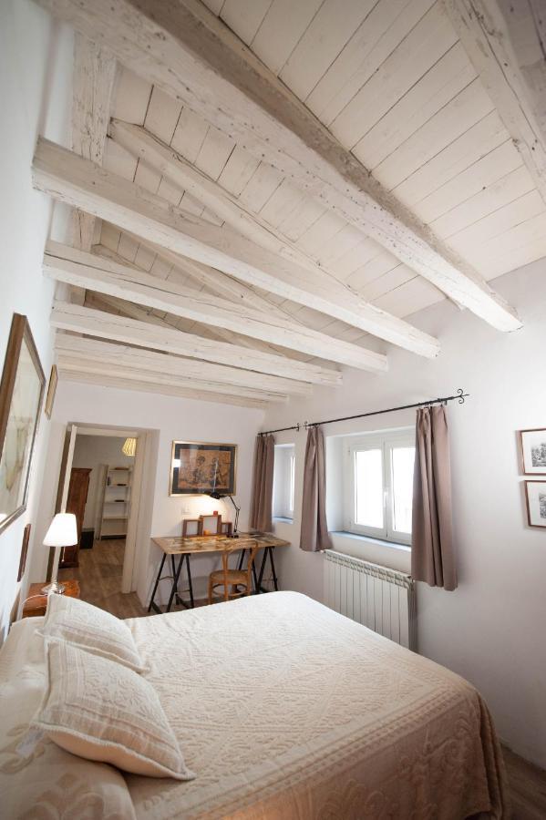 Serravallo'S Apartments Big Τεργέστη Εξωτερικό φωτογραφία